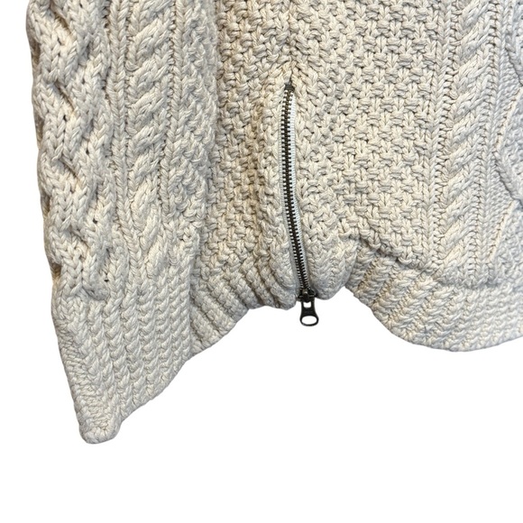 L.L. Bean Signature Cotton Fisherman Sweater. Ivory Cream Size M #1899 - Picture 6 of 9